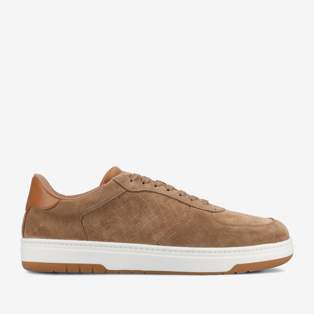 The Rapido Low-top Sneaker in Taupe Suede