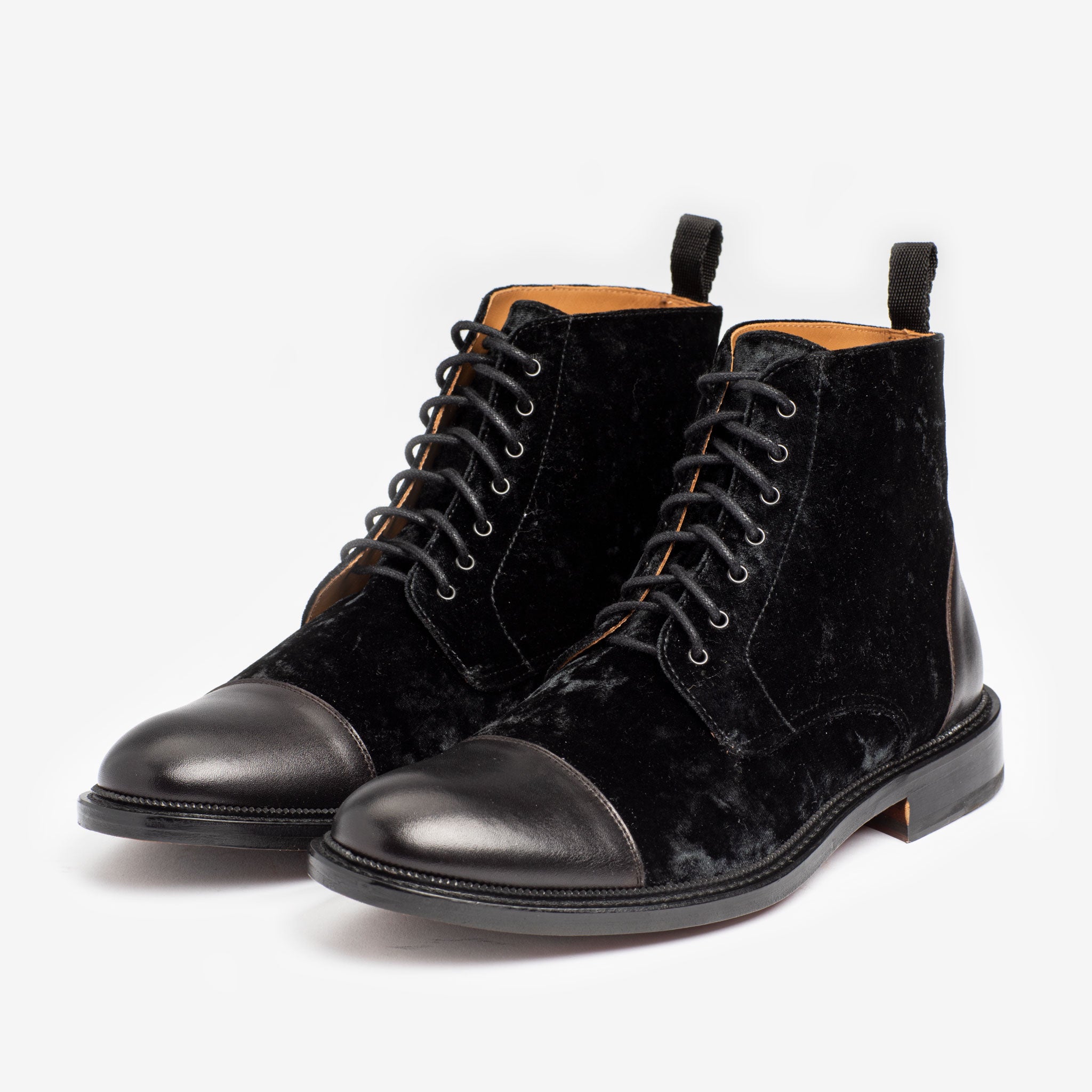 Taft shop black boots