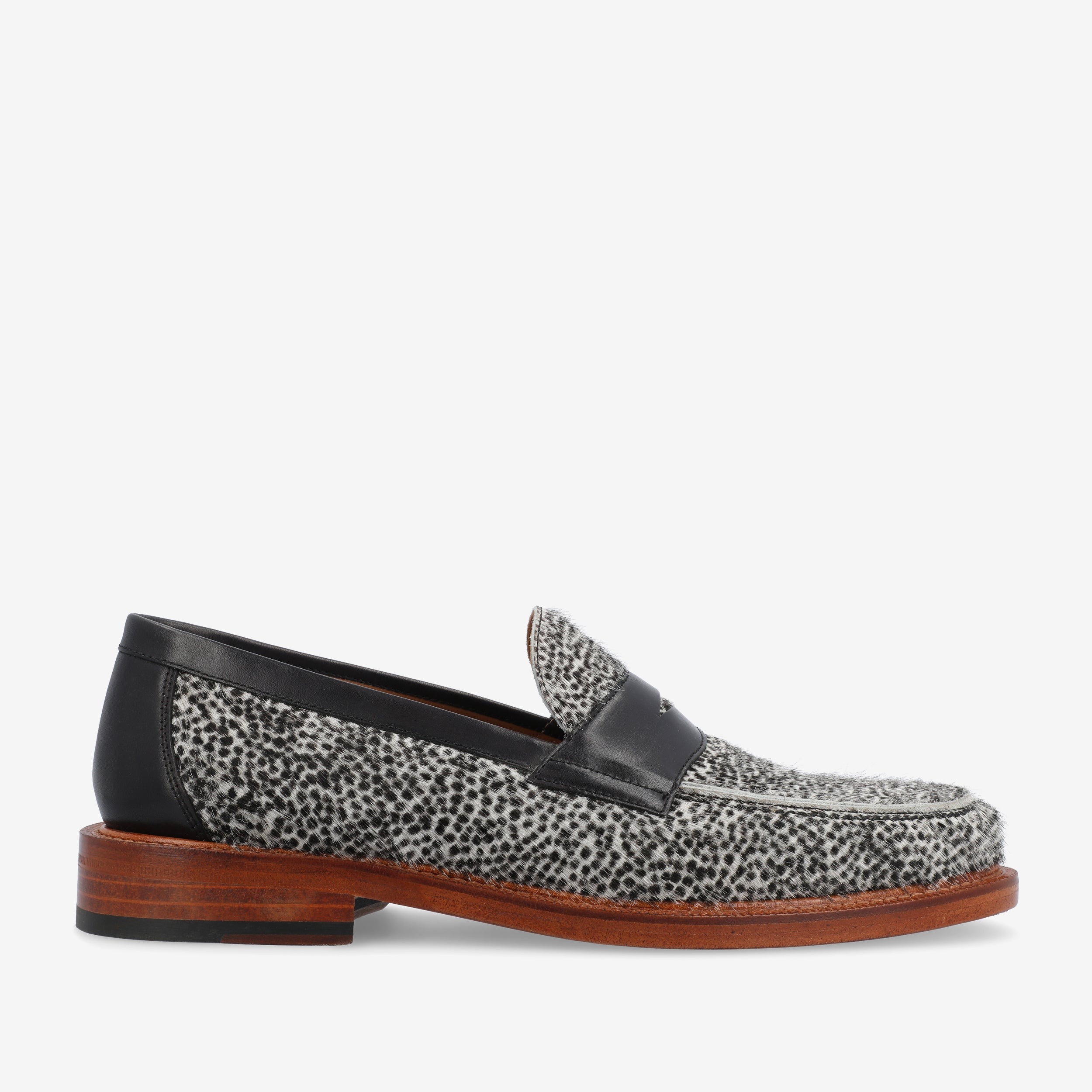 The Fitz Loafer in Rainclouds - Black and White Dot | TAFT