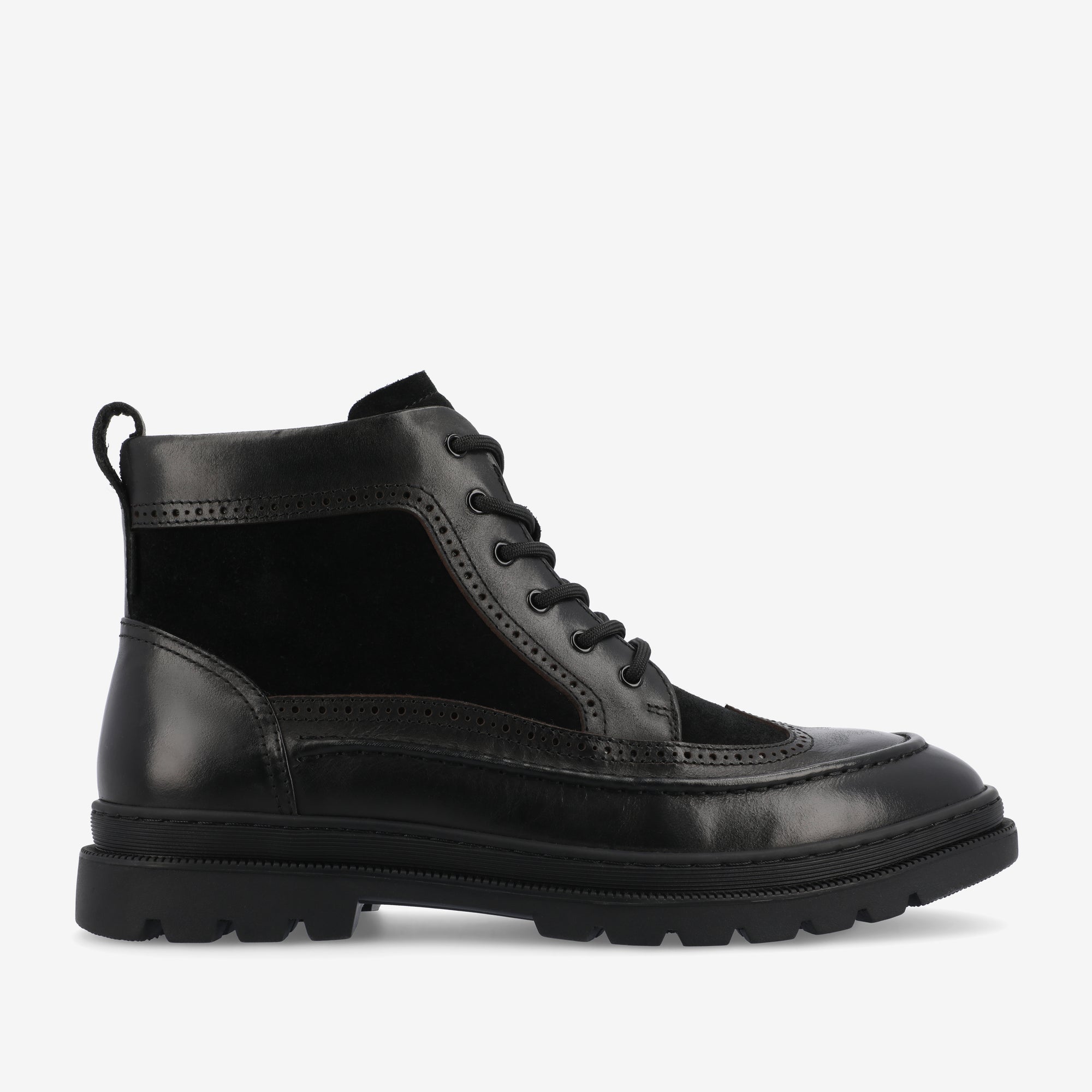 Model 008 Boot In Black