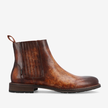 Model 010 Boot In Walnut