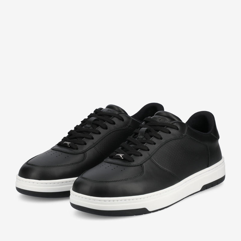 The Rapido Low-top Sneaker in Black