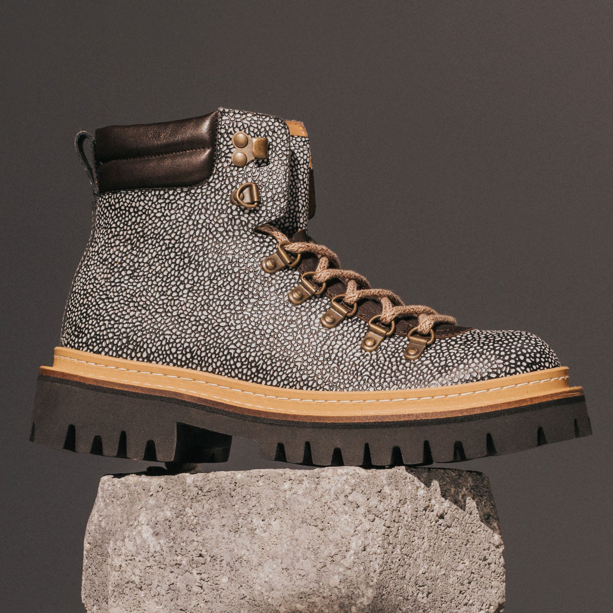 Handcrafted Menâs Leather & Suede Boots | TAFT